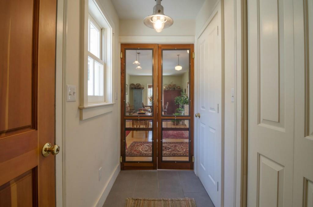 42 Valley Road Cumberland, ME 04021 - Photo 7 of 24 Mudroom