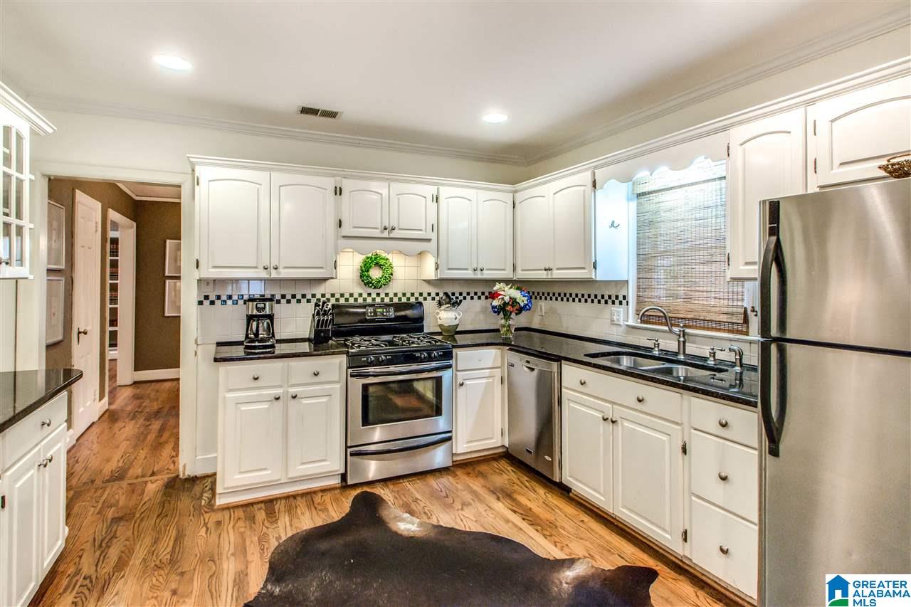1823 Lancaster Road Birmingham, AL 35209 - Photo 10 of 24