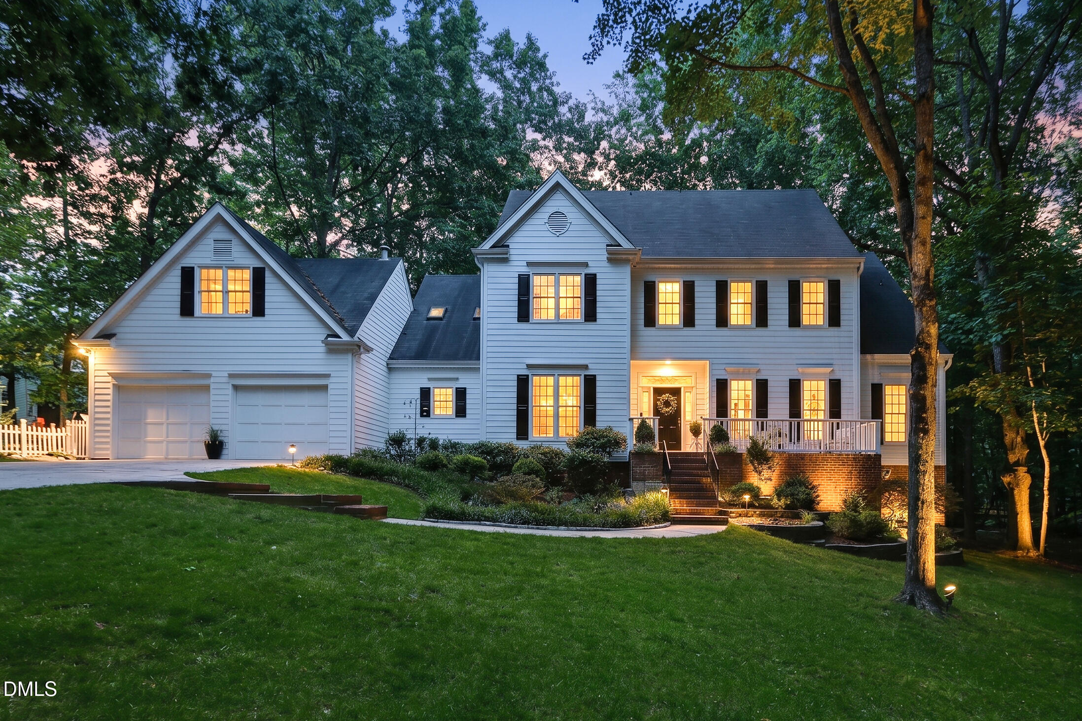 429 Grosvenor Drive Raleigh, NC 27615 - Photo 5 of 95