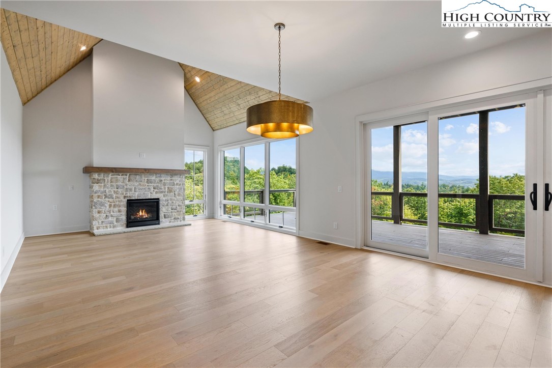 367 Calico Court Boone, NC 28607 - Photo 5 of 50