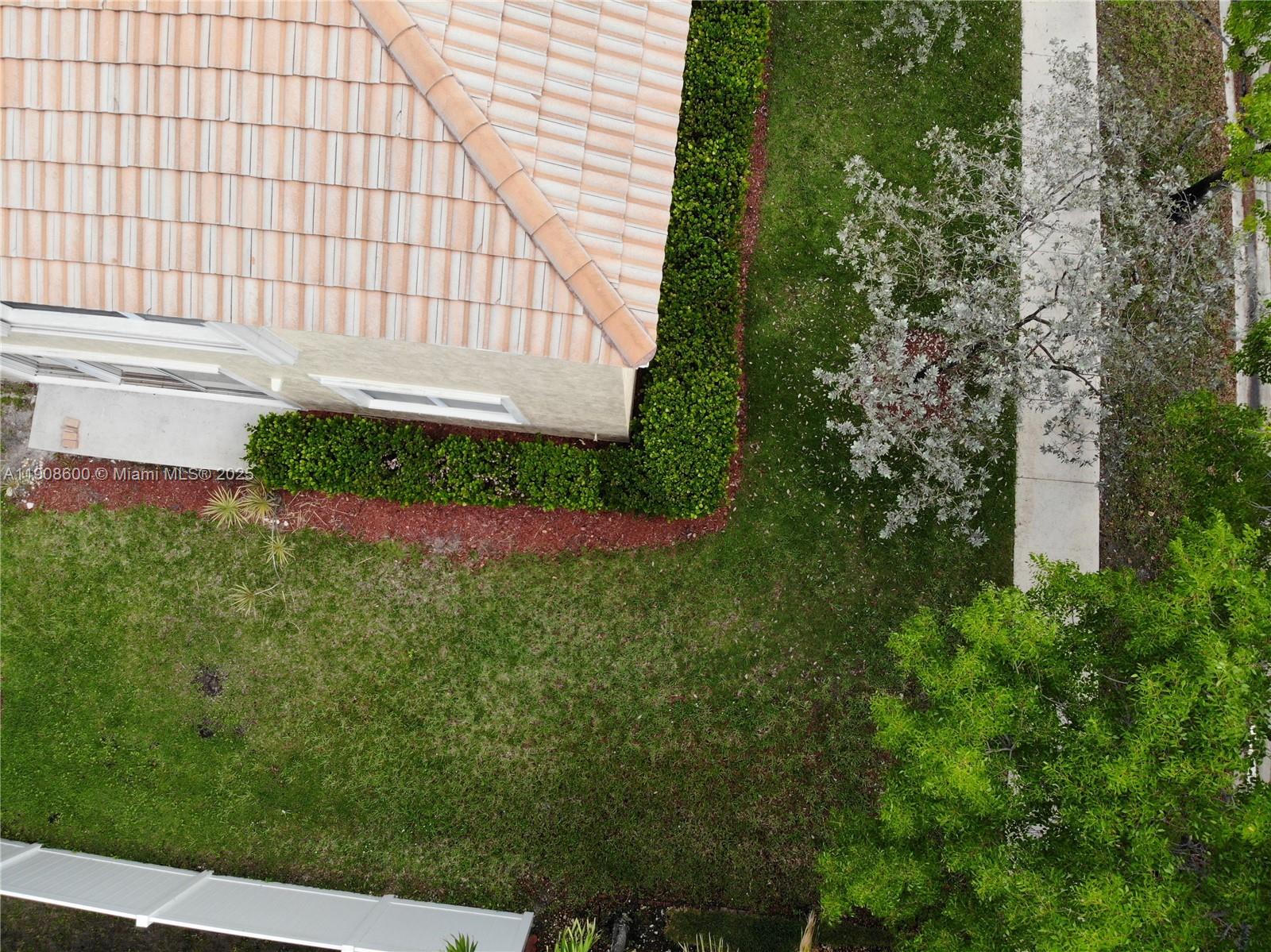 15562 Southwest 50th Court, Unit 15562 Miramar, FL 33027 - Photo 5 of 34