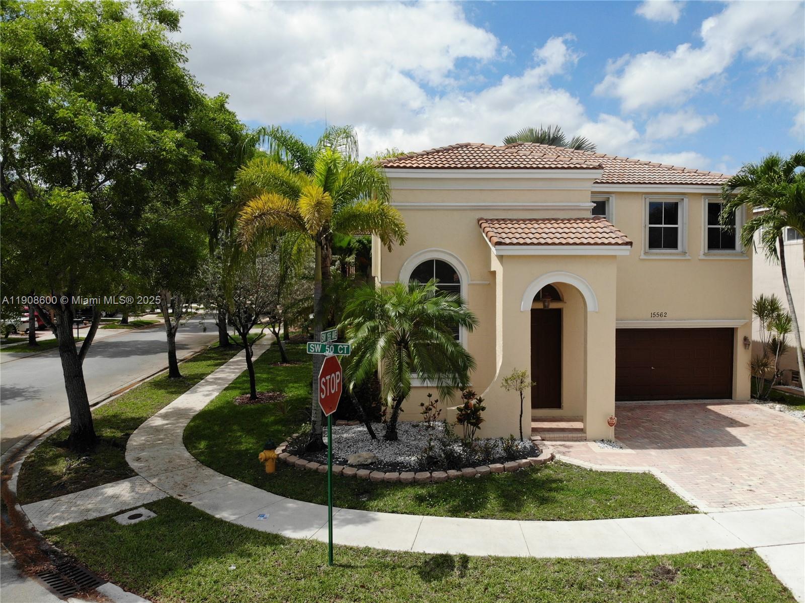 15562 Southwest 50th Court, Unit 15562 Miramar, FL 33027 - Photo 6 of 34