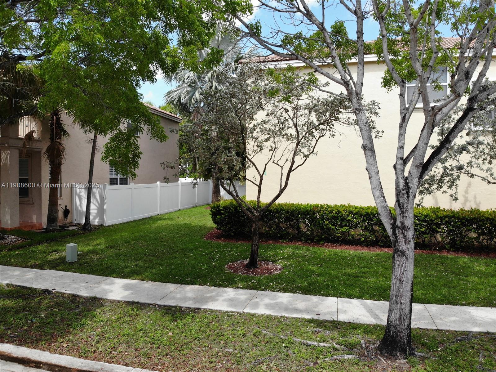 15562 Southwest 50th Court, Unit 15562 Miramar, FL 33027 - Photo 8 of 34