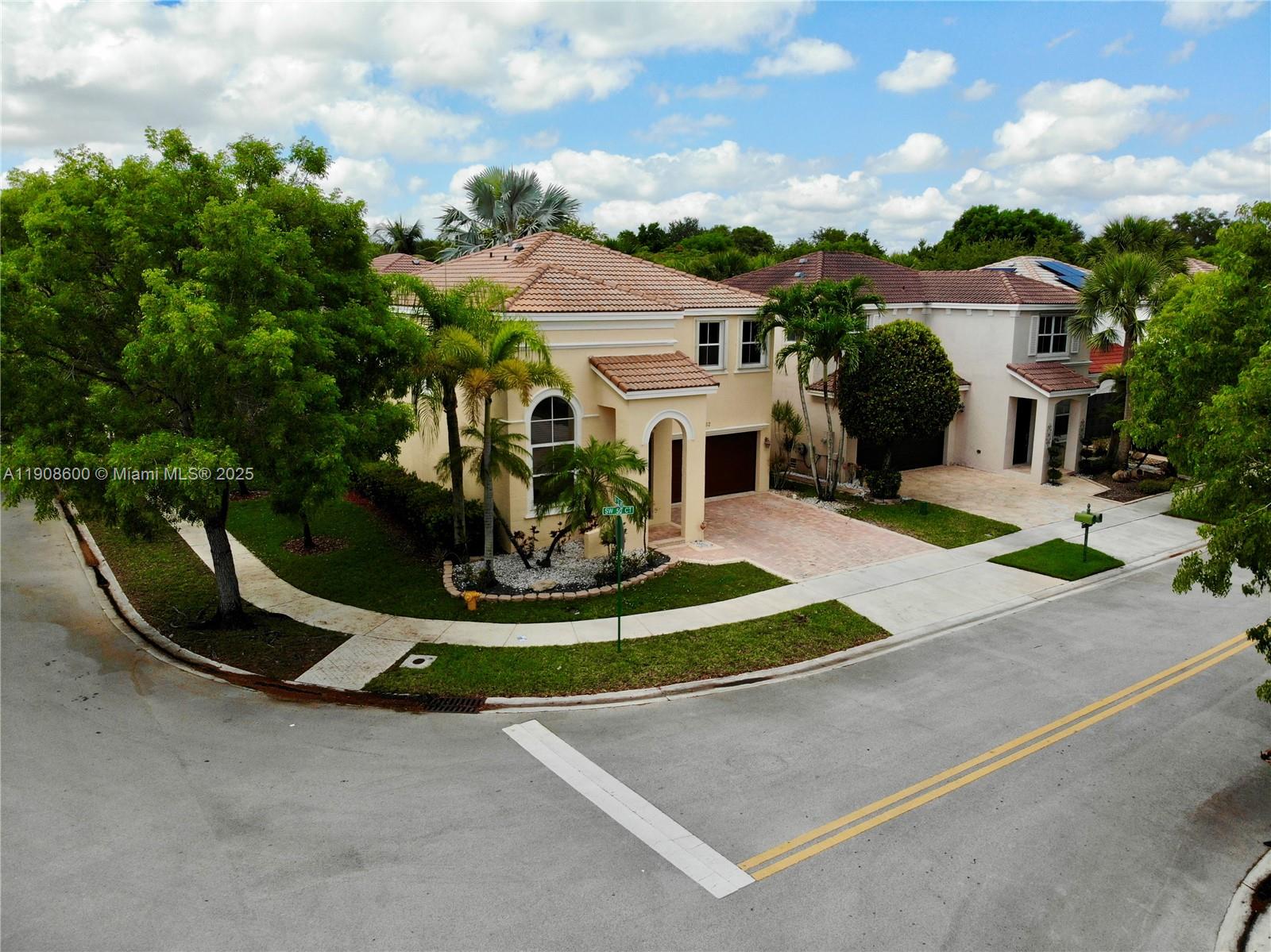 15562 Southwest 50th Court, Unit 15562 Miramar, FL 33027 - Photo 9 of 34