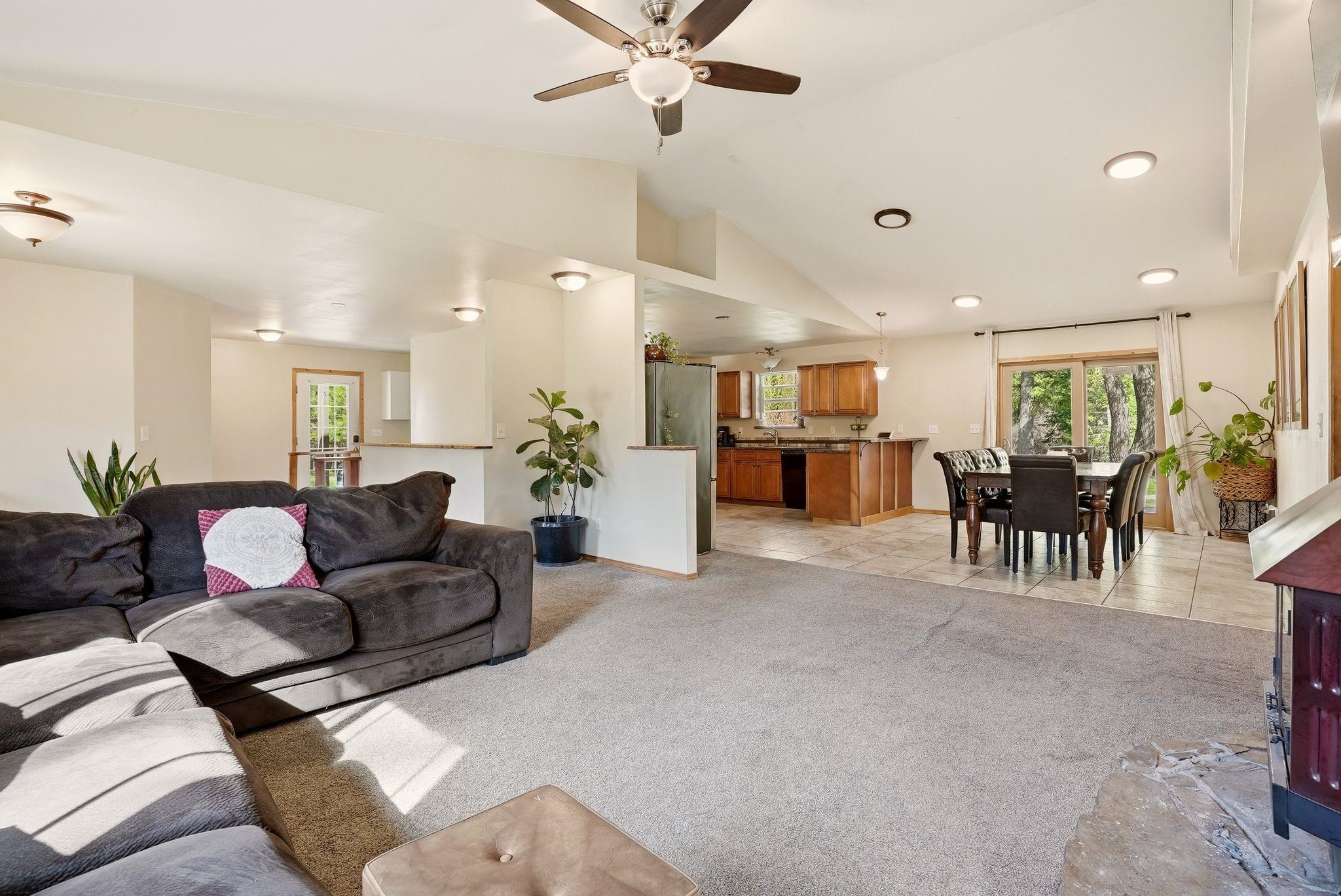 4519 Lime Kiln Way Springdale, WA 99173 - Photo 4 of 41