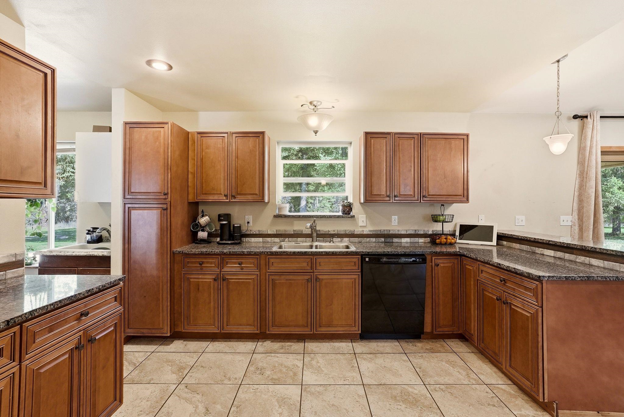 4519 Lime Kiln Way Springdale, WA 99173 - Photo 10 of 41