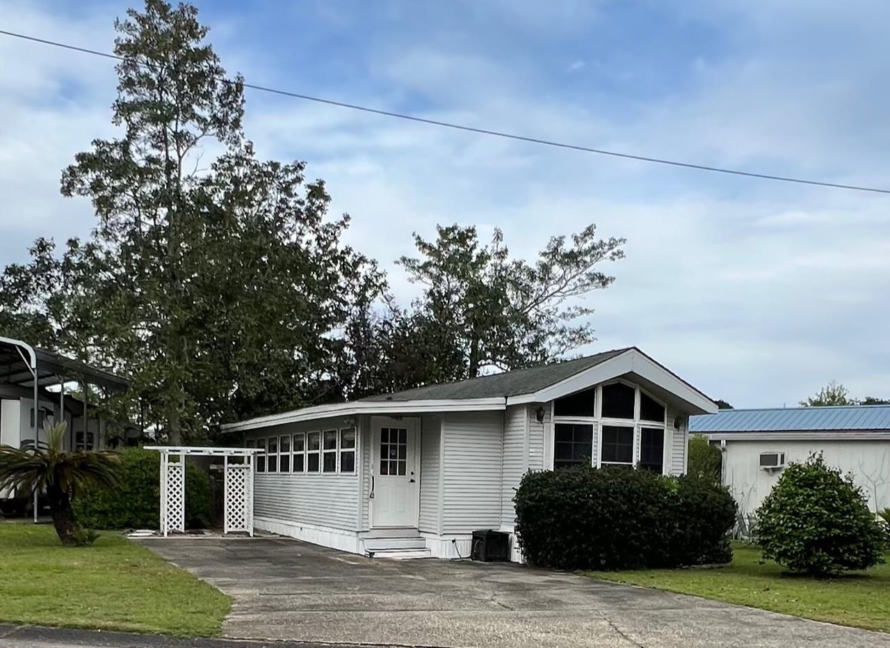 224 Defuniak Loop Lillian, AL 36549 - Photo 1 of 30