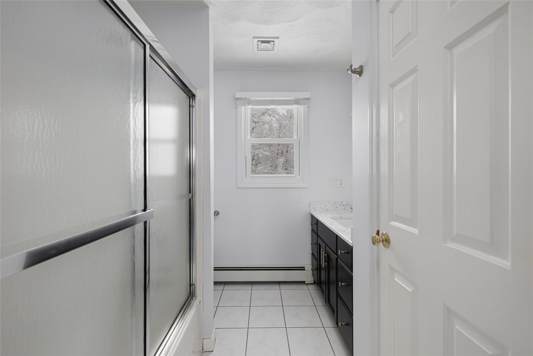 117 Moccasin Trail Cranston, RI 02921 - Photo 13 of 43