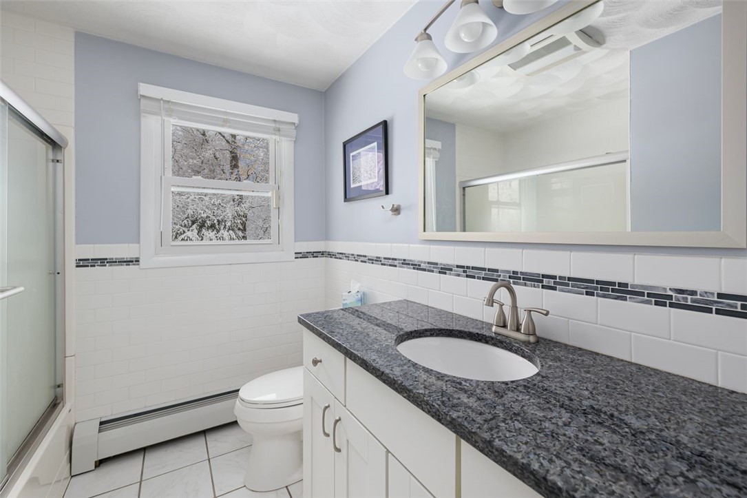 117 Moccasin Trail Cranston, RI 02921 - Photo 21 of 43