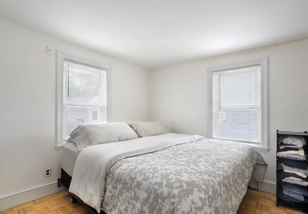 376 Pleasant Street Weymouth, MA 02190 - Photo 16 of 27