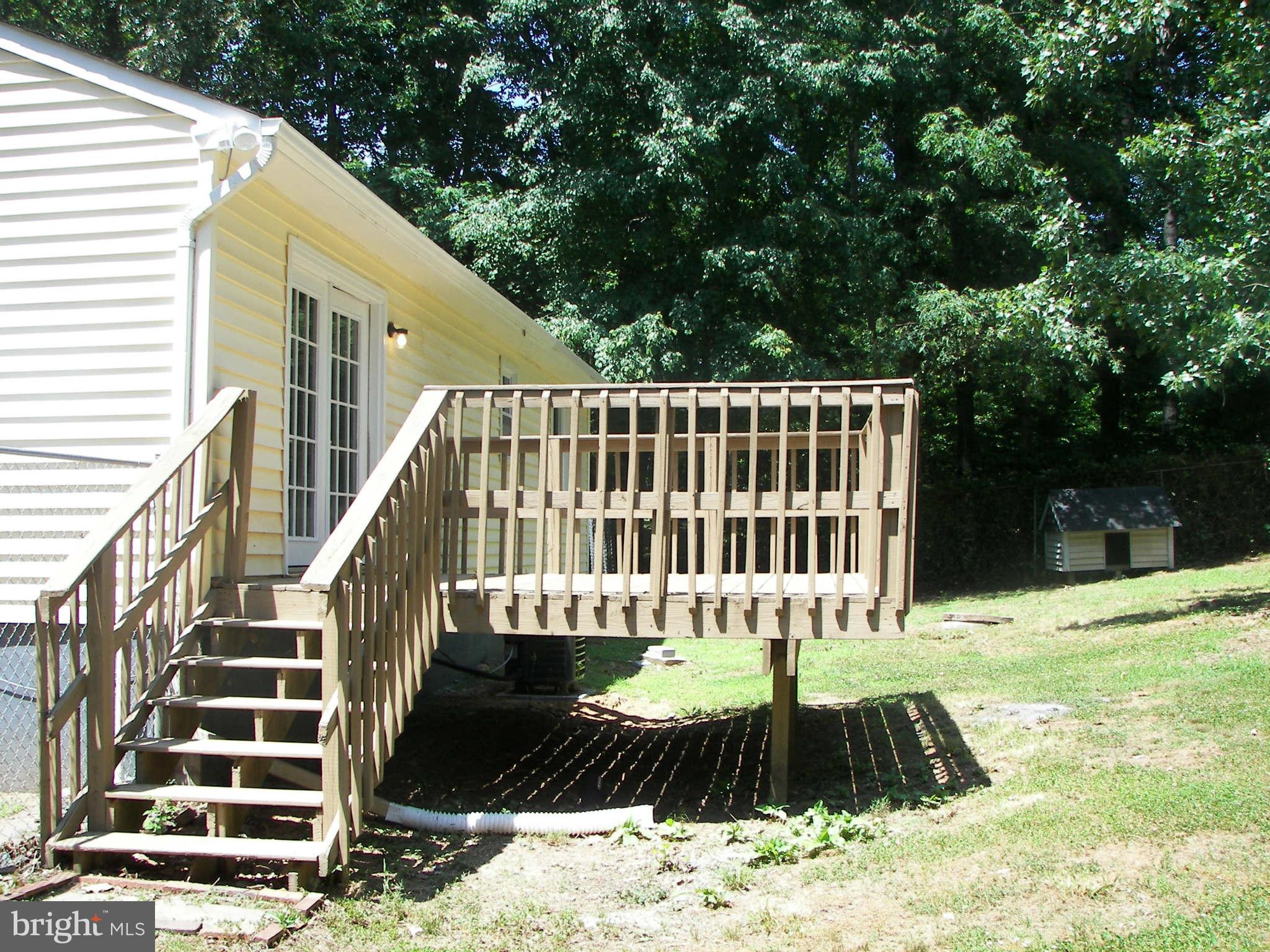 38 Ridge Road Stafford, VA 22556 - Photo 20 of 24 Exterior (Rear)