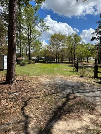 $295,000 | 1565 East Lake Drive, Screven, GA 31560