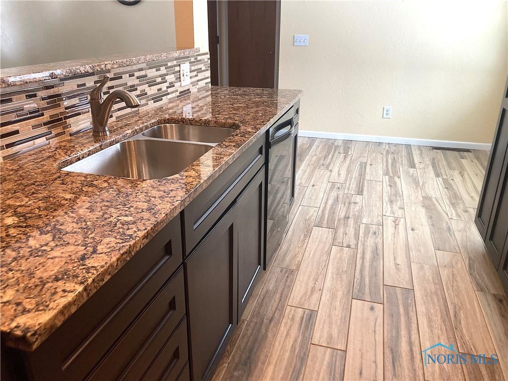 3215 Gracewood Road Toledo, OH 43613 - Photo 7 of 15 Gallery Image 7