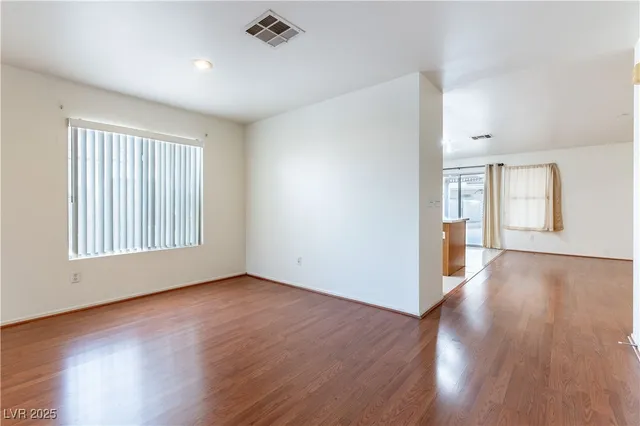 $1,795 | 701 Red Bark Lane, Henderson, NV 89011