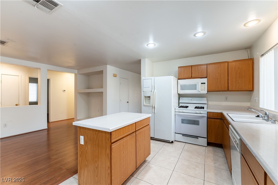 701 Red Bark Lane Henderson, NV 89011 - Photo 8 of 25