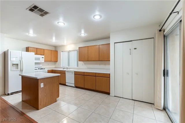 $1,795 | 701 Red Bark Lane, Henderson, NV 89011