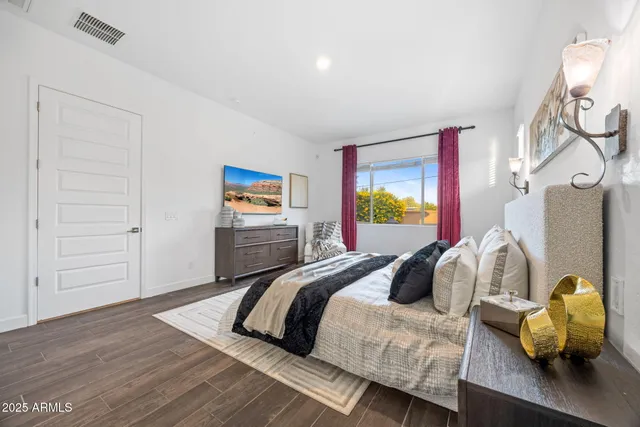 $660,000 | 6213 South 25th Place, Phoenix, AZ 85042