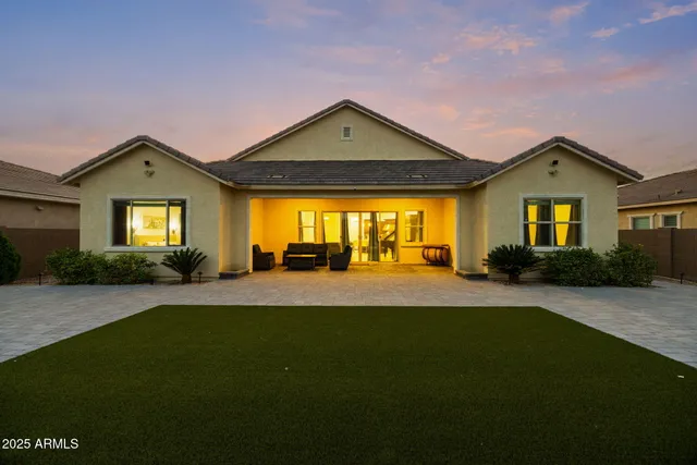 $660,000 | 6213 South 25th Place, Phoenix, AZ 85042