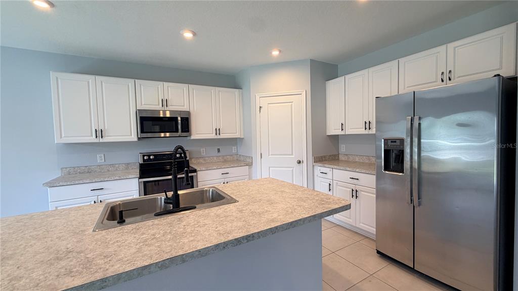 2811 Parkfield Road St. Cloud, FL 34772 - Photo 5 of 37