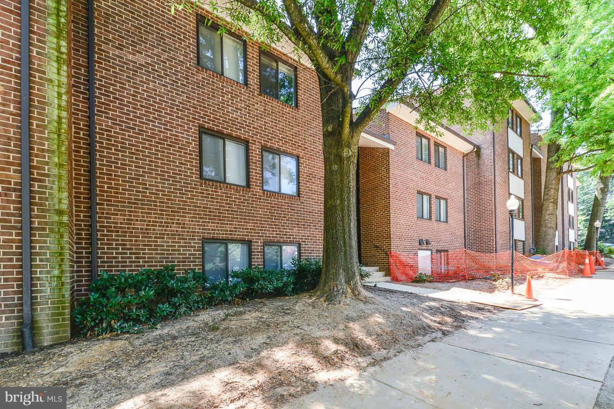 1411 Northgate Square, Unit 22 Reston, VA 20190 - Photo 22 of 26 Exterior (Front)