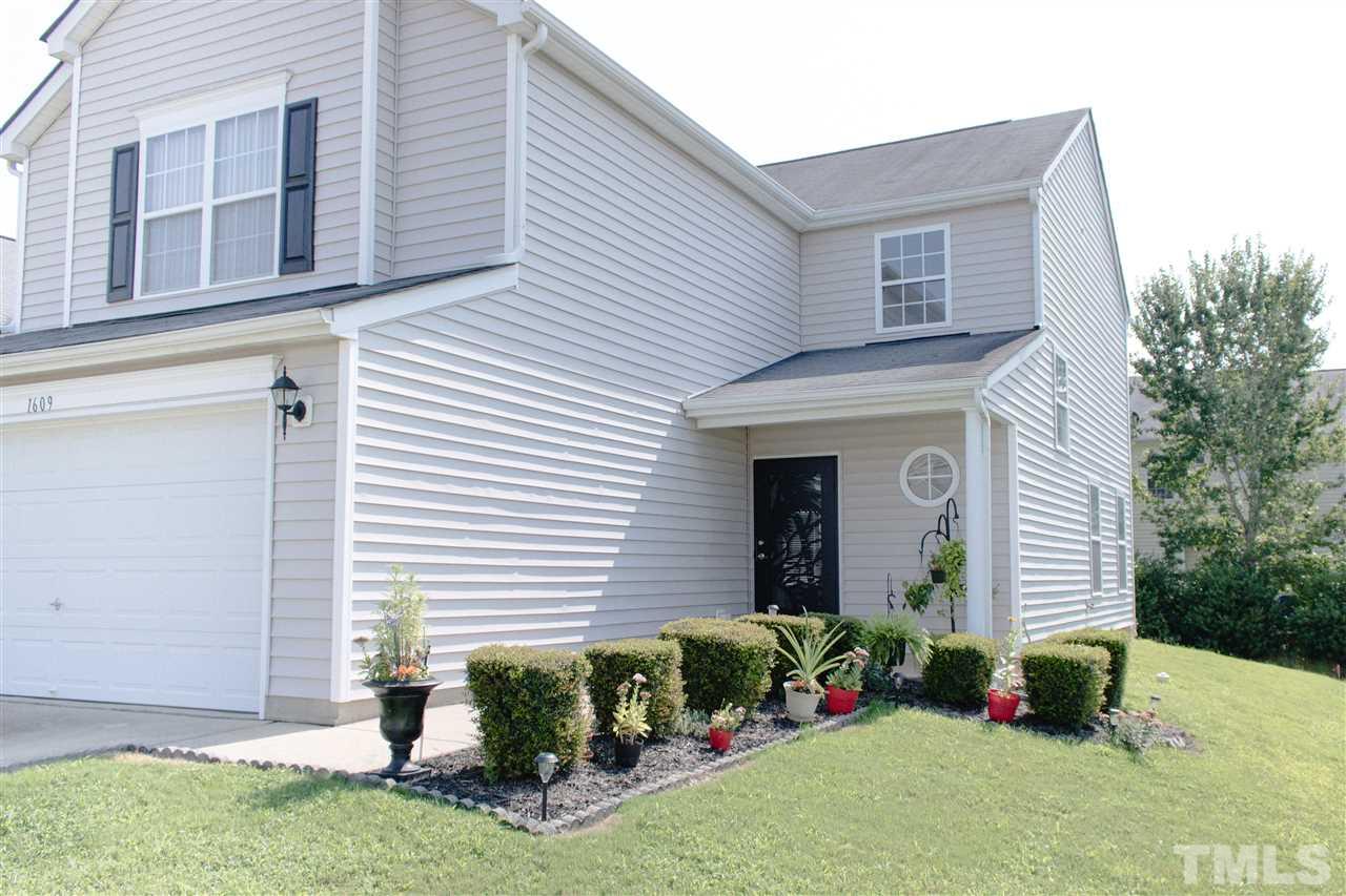 1609 Cricket Ridge Drive Raleigh, NC 27610 - Photo 2 of 25 Gallery Image 2