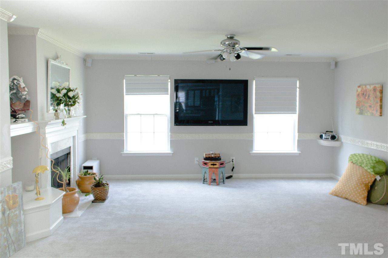 1609 Cricket Ridge Drive Raleigh, NC 27610 - Photo 7 of 25 Gallery Image 7