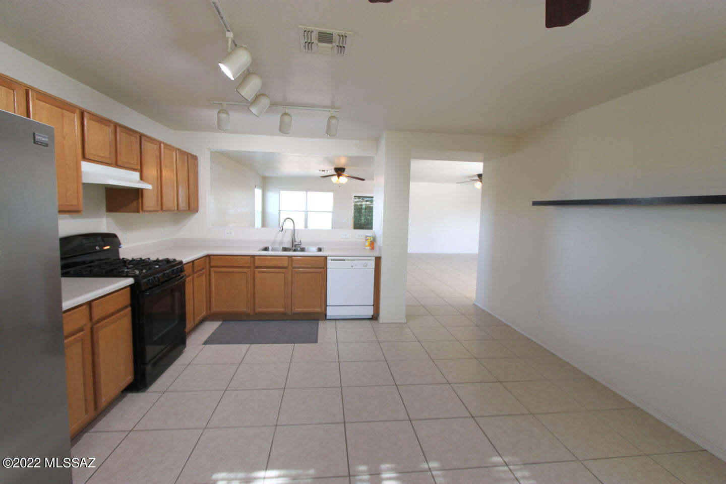 3408 South Twilight Echo Road Tucson, AZ 85735 - Photo 7 of 23