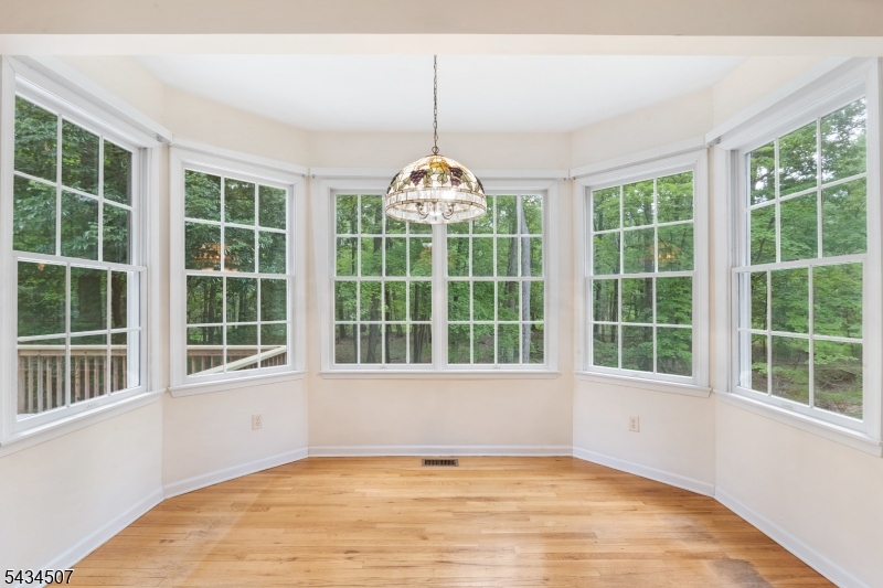 36 King George Road Warren, NJ 07059 - Photo 11 of 25
