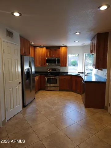 $3,200 | 6508 East Beverly Lane, Scottsdale, AZ 85254