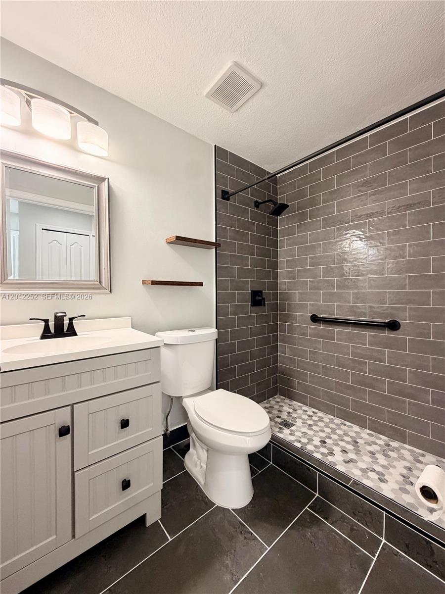 11242 Southwest 244th Terrace Homestead, FL 33032 - Photo 14 of 29