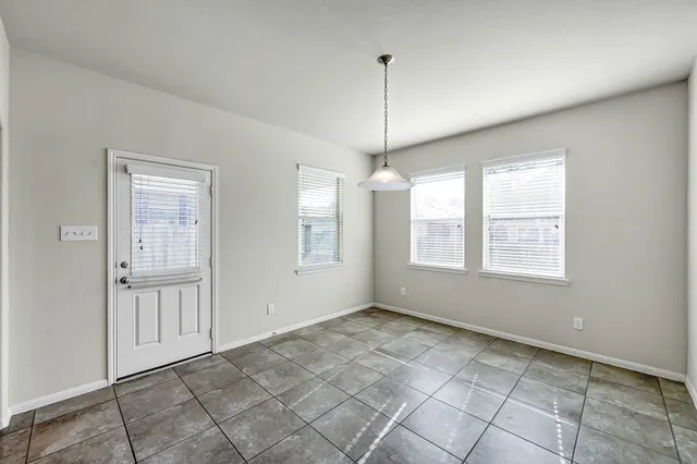 $2,280 | 30119 Saw Oaks Drive, Magnolia, TX 77355