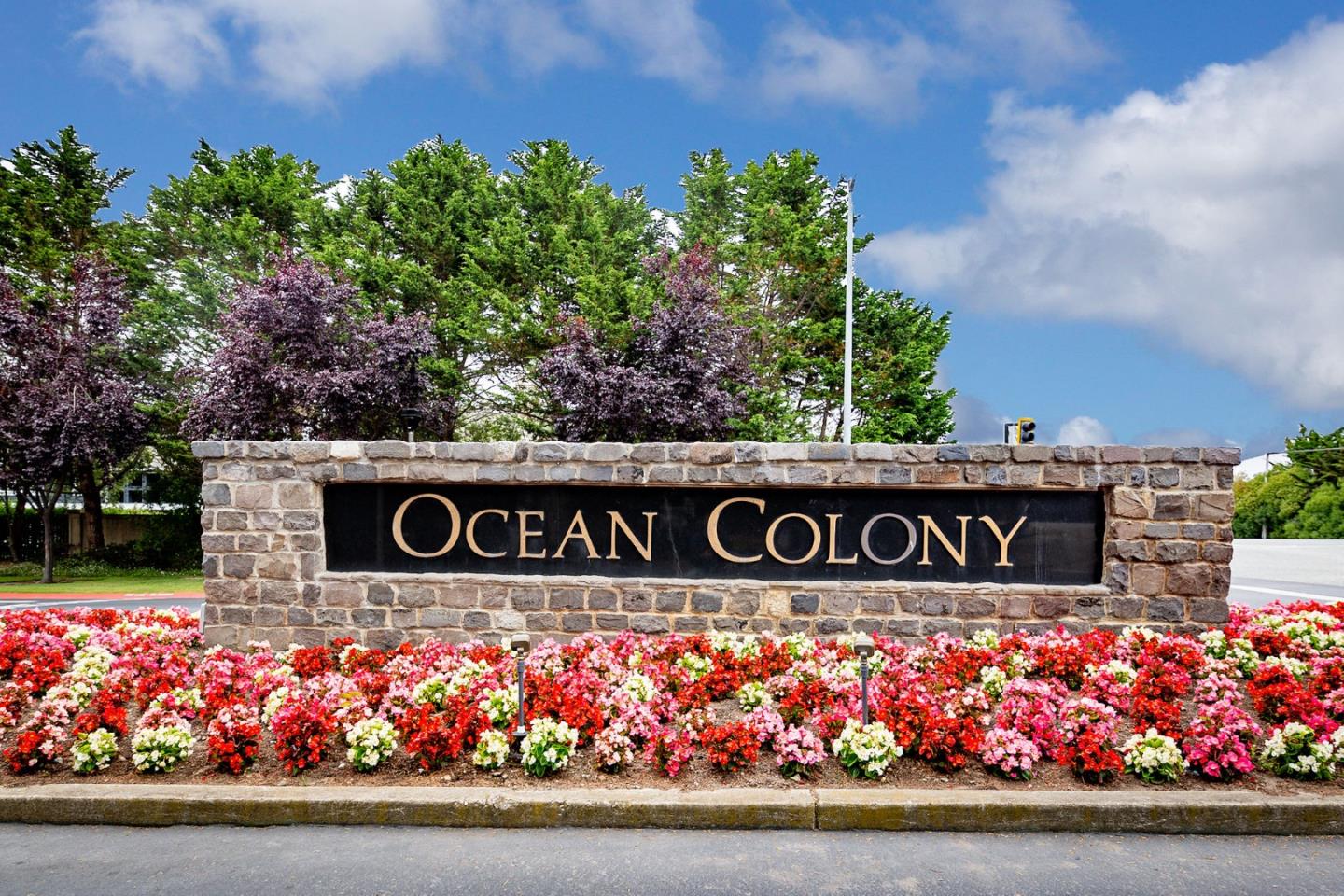 2107 Winged Foot Road Half Moon Bay, CA 94019 - Photo 28 of 29 a view of sign board