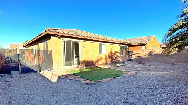 $2,275 | 1025 Viale Placenza Place, Henderson, NV 89011