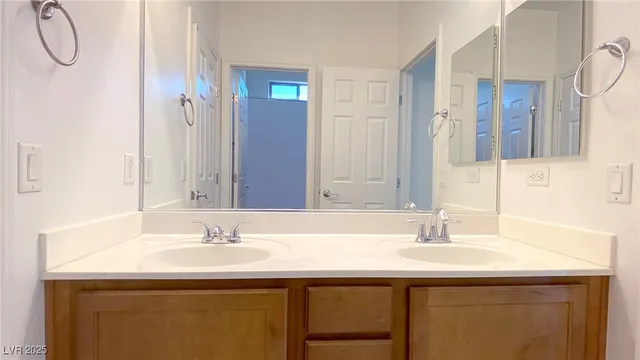 $2,275 | 1025 Viale Placenza Place, Henderson, NV 89011