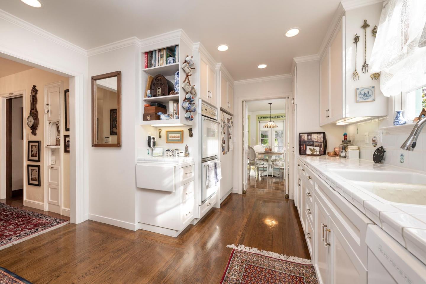 250 Harvard Road San Mateo, CA 94402 - Photo 9 of 31