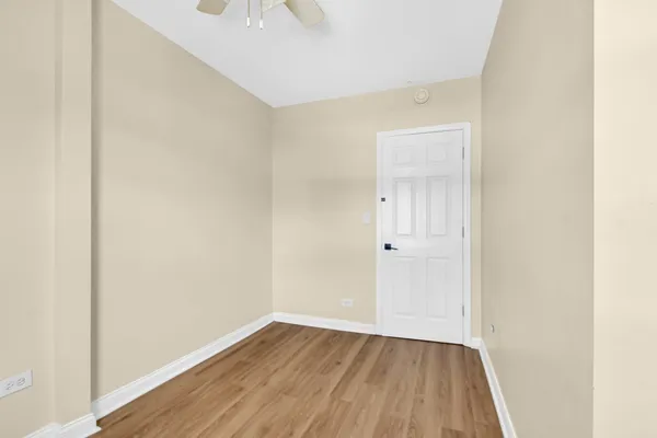 $2,500 | 3056 North Drake Avenue, Unit 1, Chicago, IL 60618