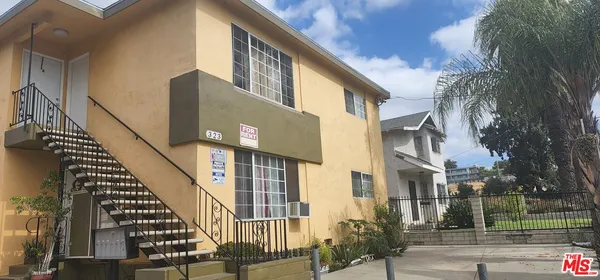 $2,200 | 323 North Virgil Avenue, Unit 2, Los Angeles, CA 90004