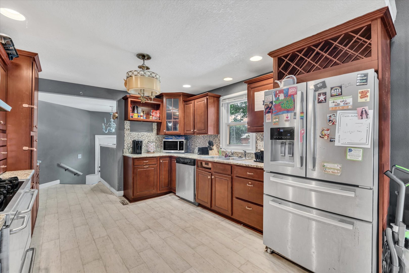 631 2nd Street Buffalo, IA 52728 - Photo 9 of 29