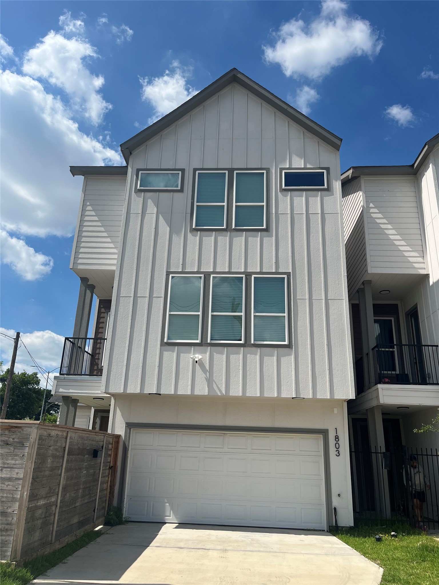 1803 Brooks Street Houston, TX 77026 - Photo 18 of 19