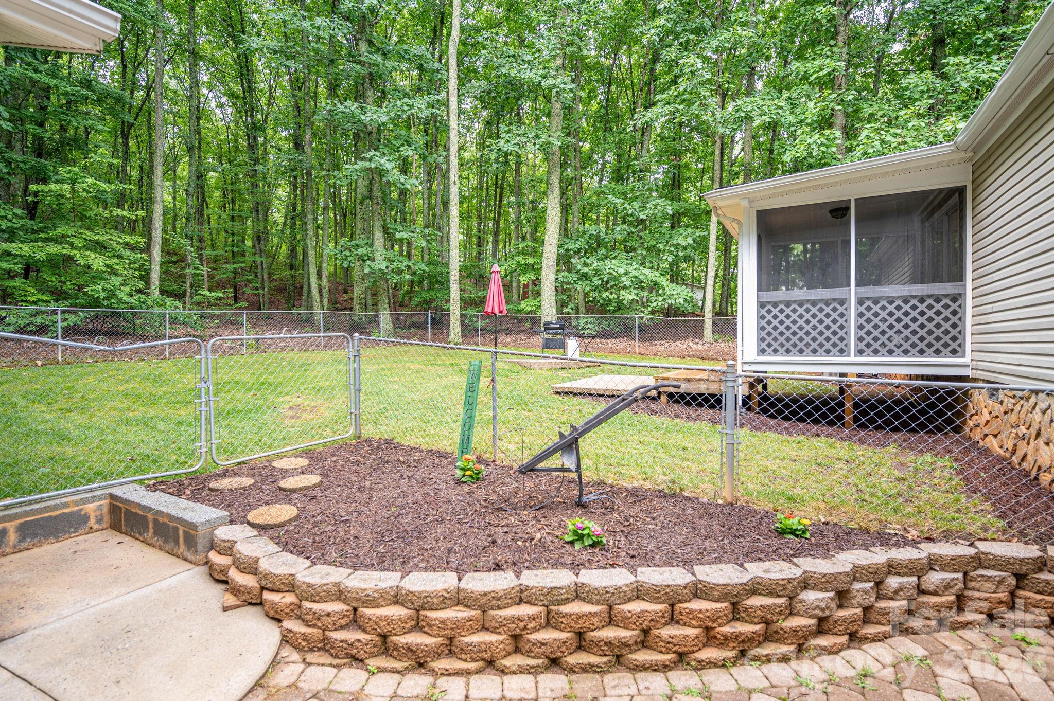 5043 Pebble Stone Road Maiden, NC 28650 - Photo 32 of 43