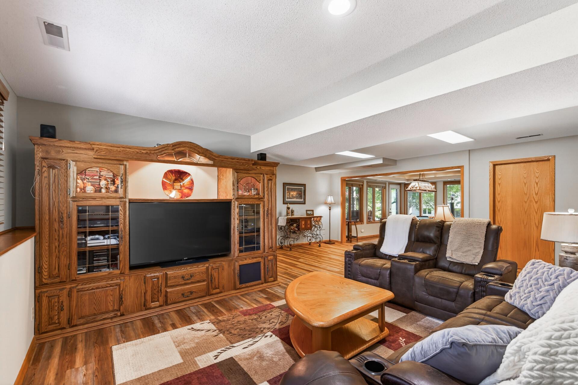 4500 Ranchview Lane North Minneapolis, MN 55446 - Photo 17 of 26