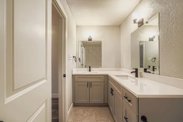 $3,200 | 11101 Country Knoll, Austin, TX 78750