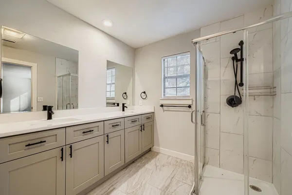 $3,200 | 11101 Country Knoll, Austin, TX 78750