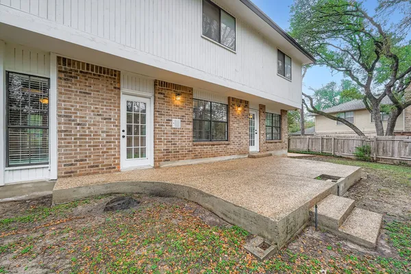 $3,200 | 11101 Country Knoll, Austin, TX 78750