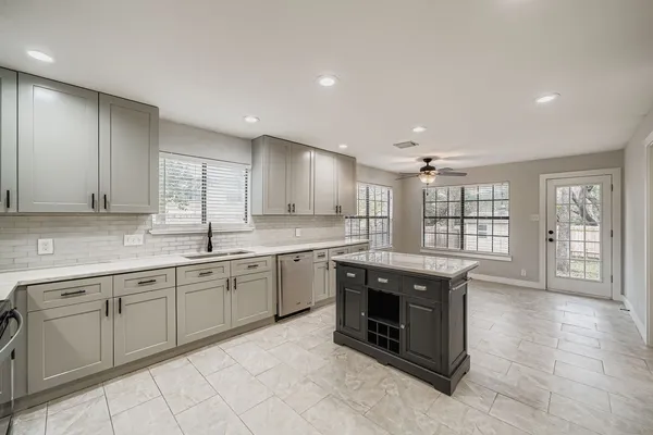 $3,200 | 11101 Country Knoll, Austin, TX 78750