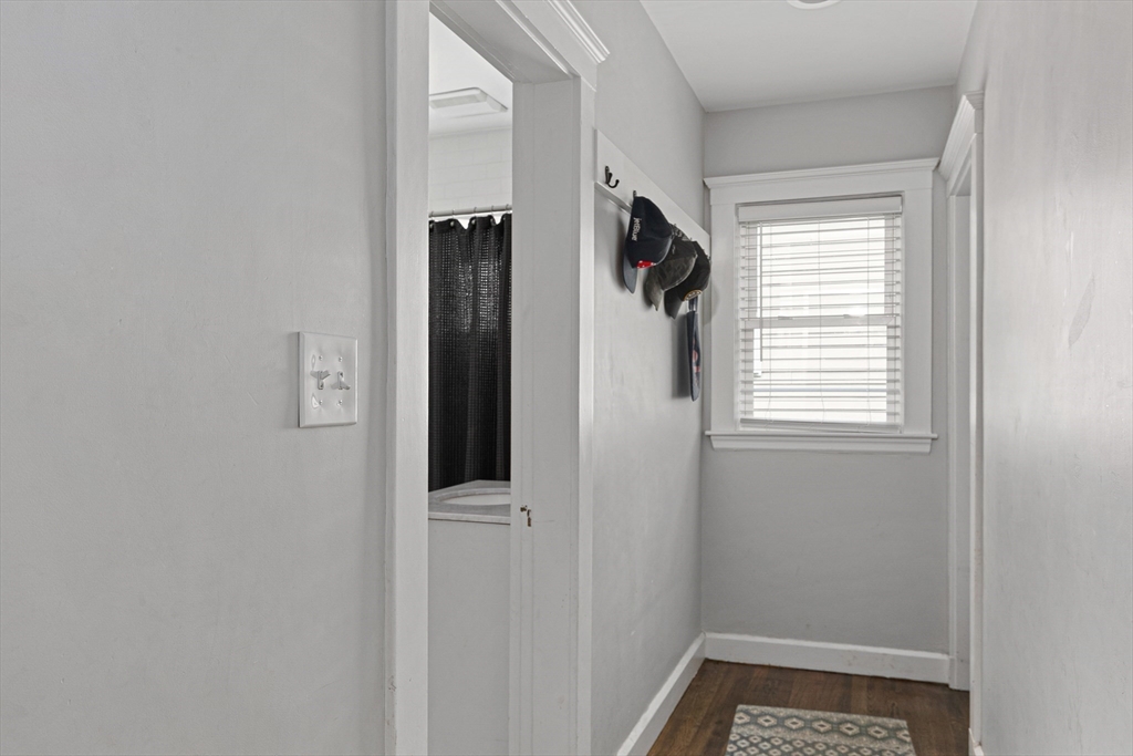 18 Sylvester Road, Unit 2 Boston, MA 02122 - Photo 5 of 19