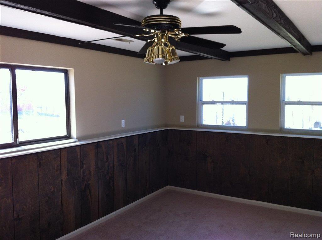 9165 Grant Road Fowlerville, MI 48836 - Photo 10 of 11 IMG_1070.JPG