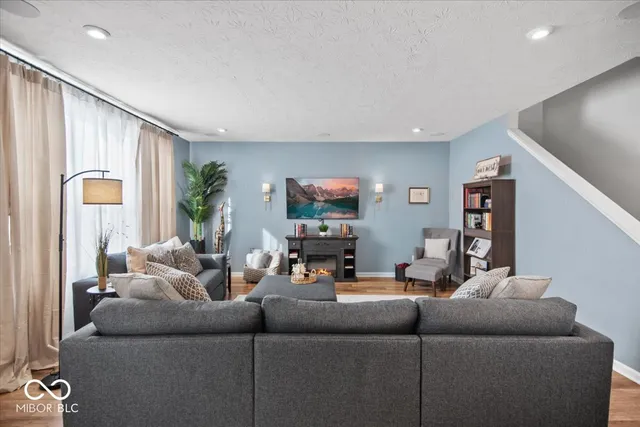 $425,000 | 4114 Spirea Drive, Plainfield, IN 46168