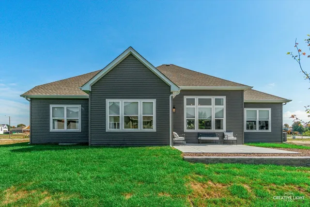 $591,900 | 668 Cumberland Lane, Oswego, IL 60543