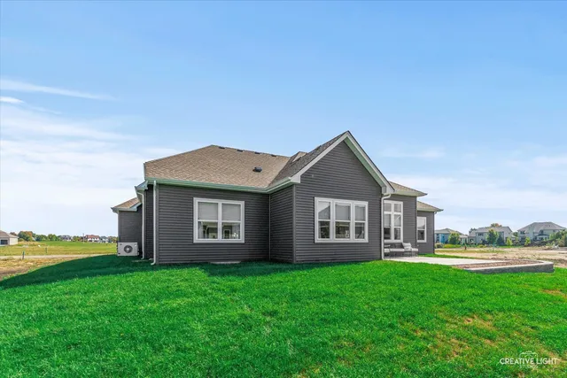 $591,900 | 668 Cumberland Lane, Oswego, IL 60543